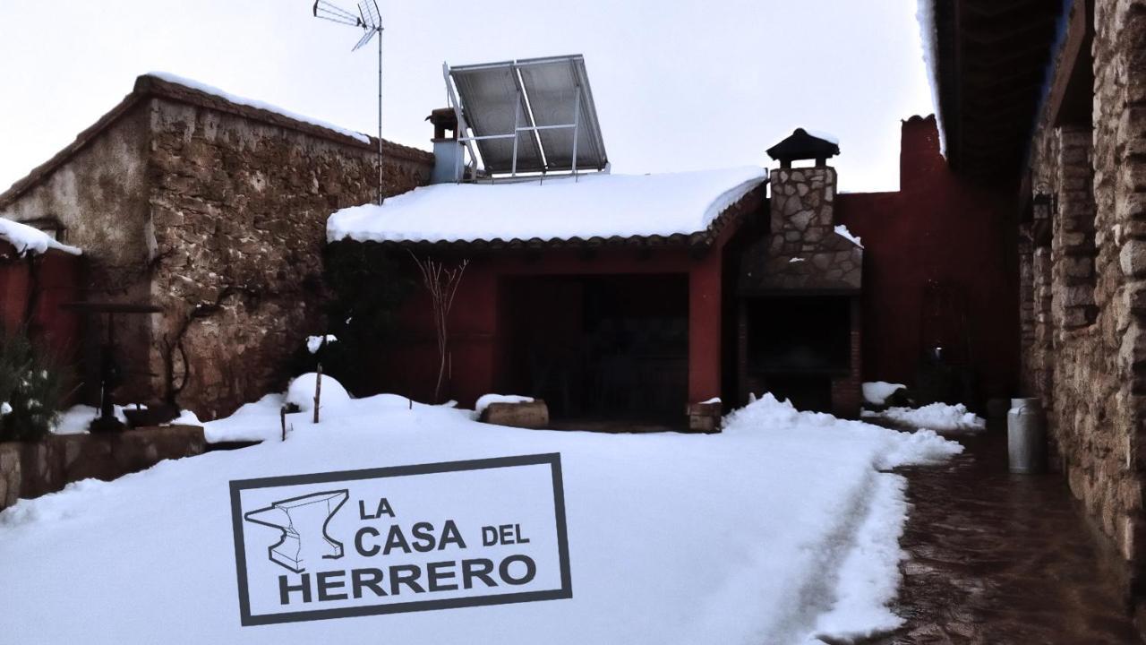 La Casa Del Herrero El Poyo Buitenkant foto