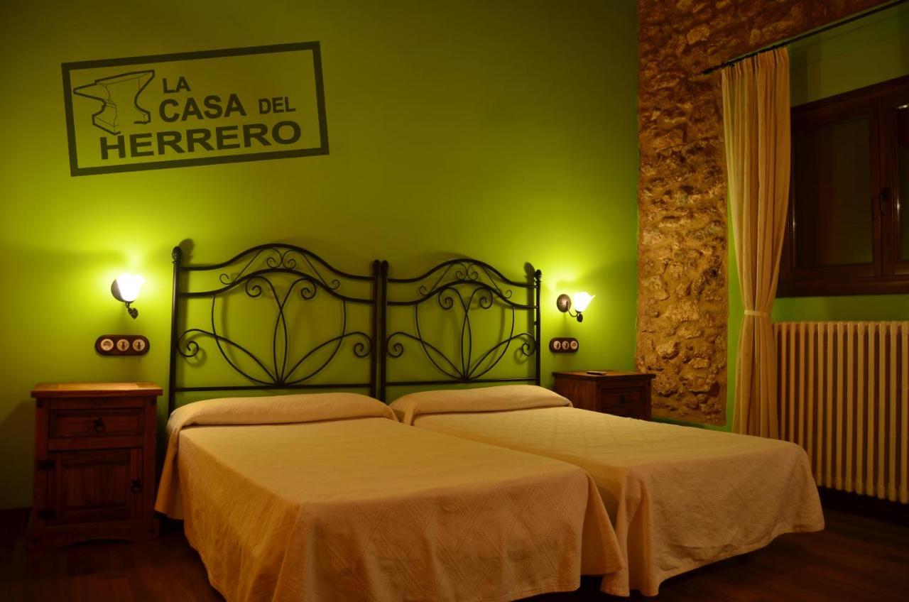 La Casa Del Herrero El Poyo Buitenkant foto