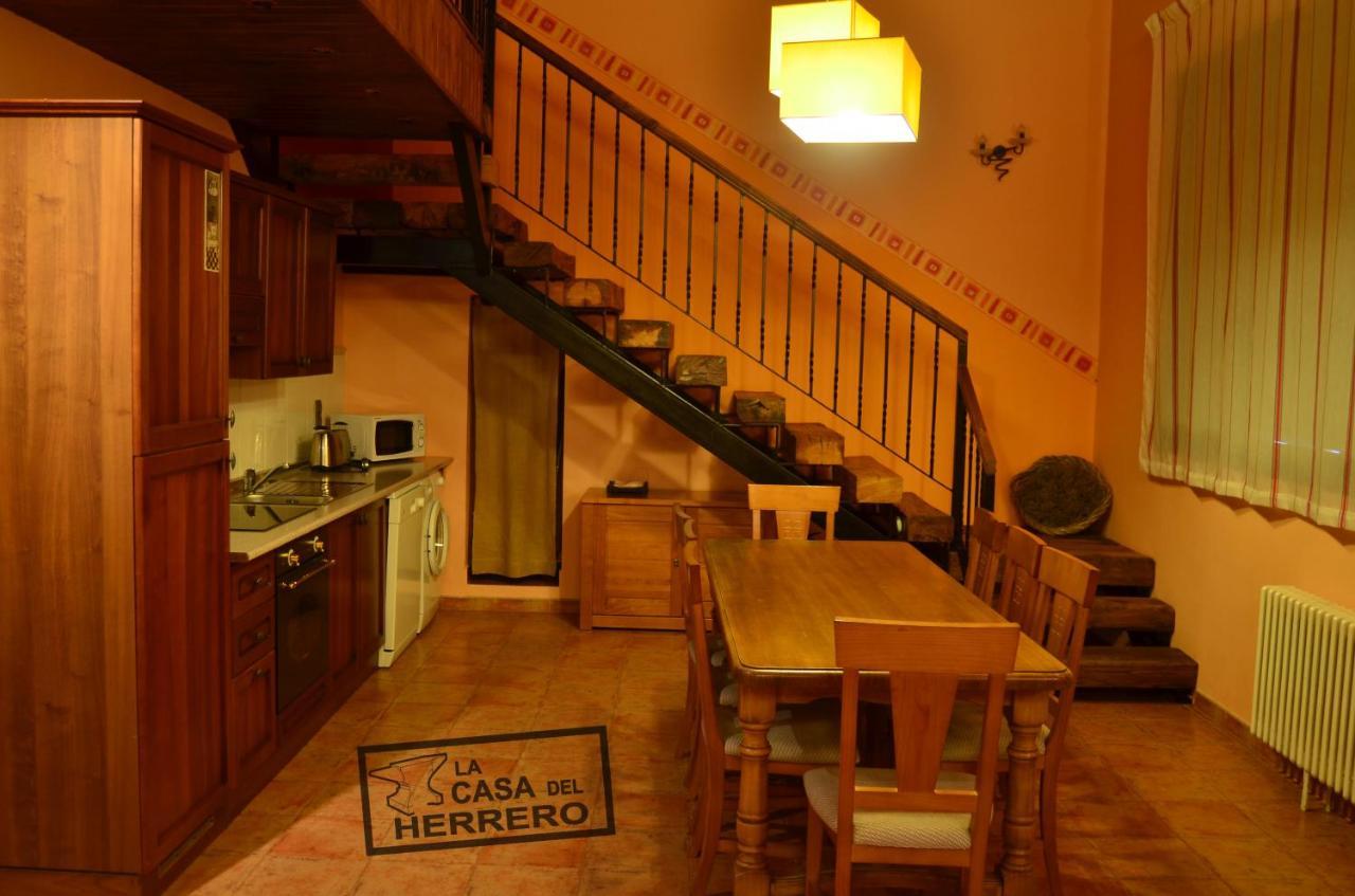 La Casa Del Herrero El Poyo Buitenkant foto